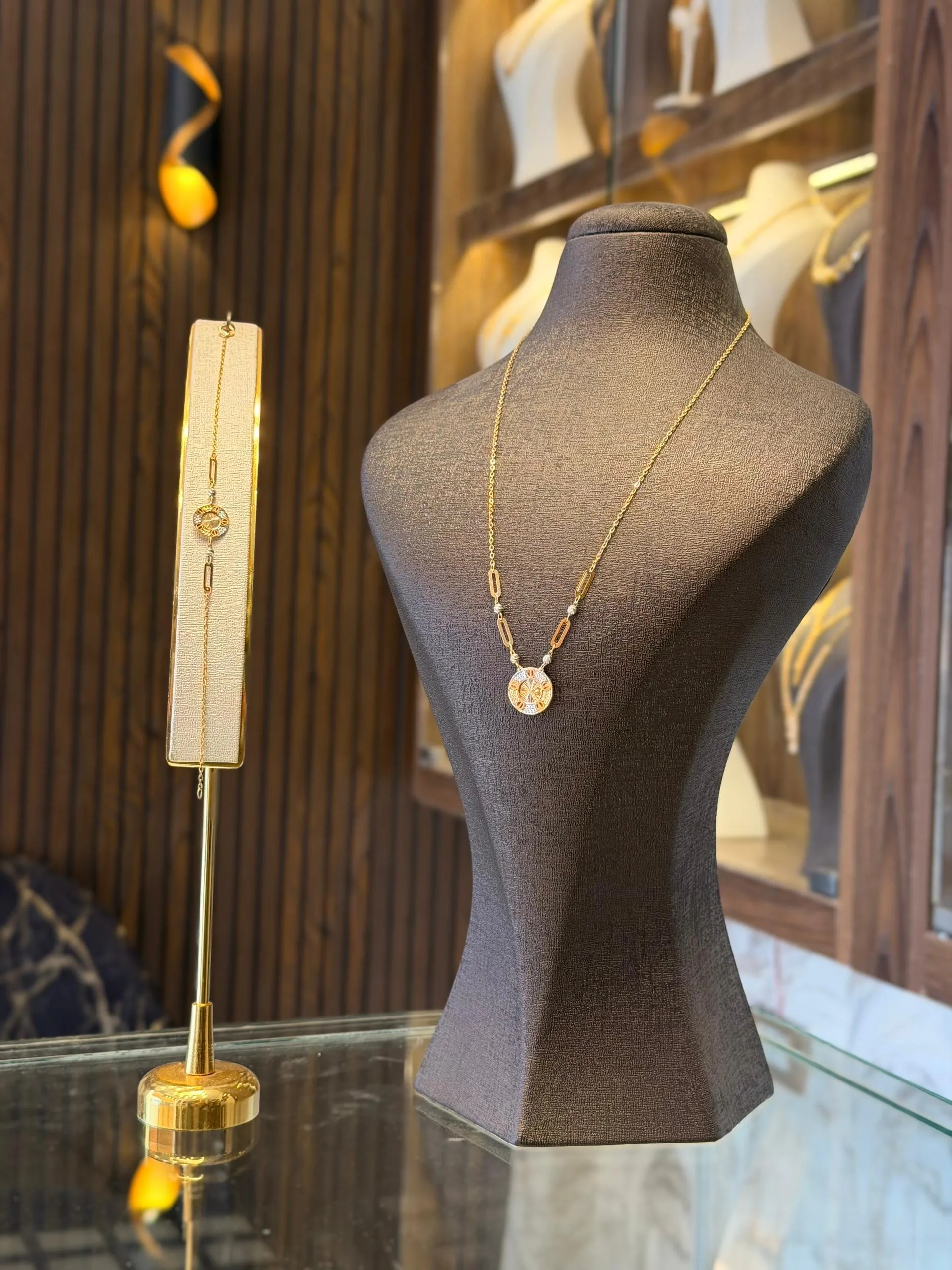 طقم لايت نقش ألمازي - منظر أمامي