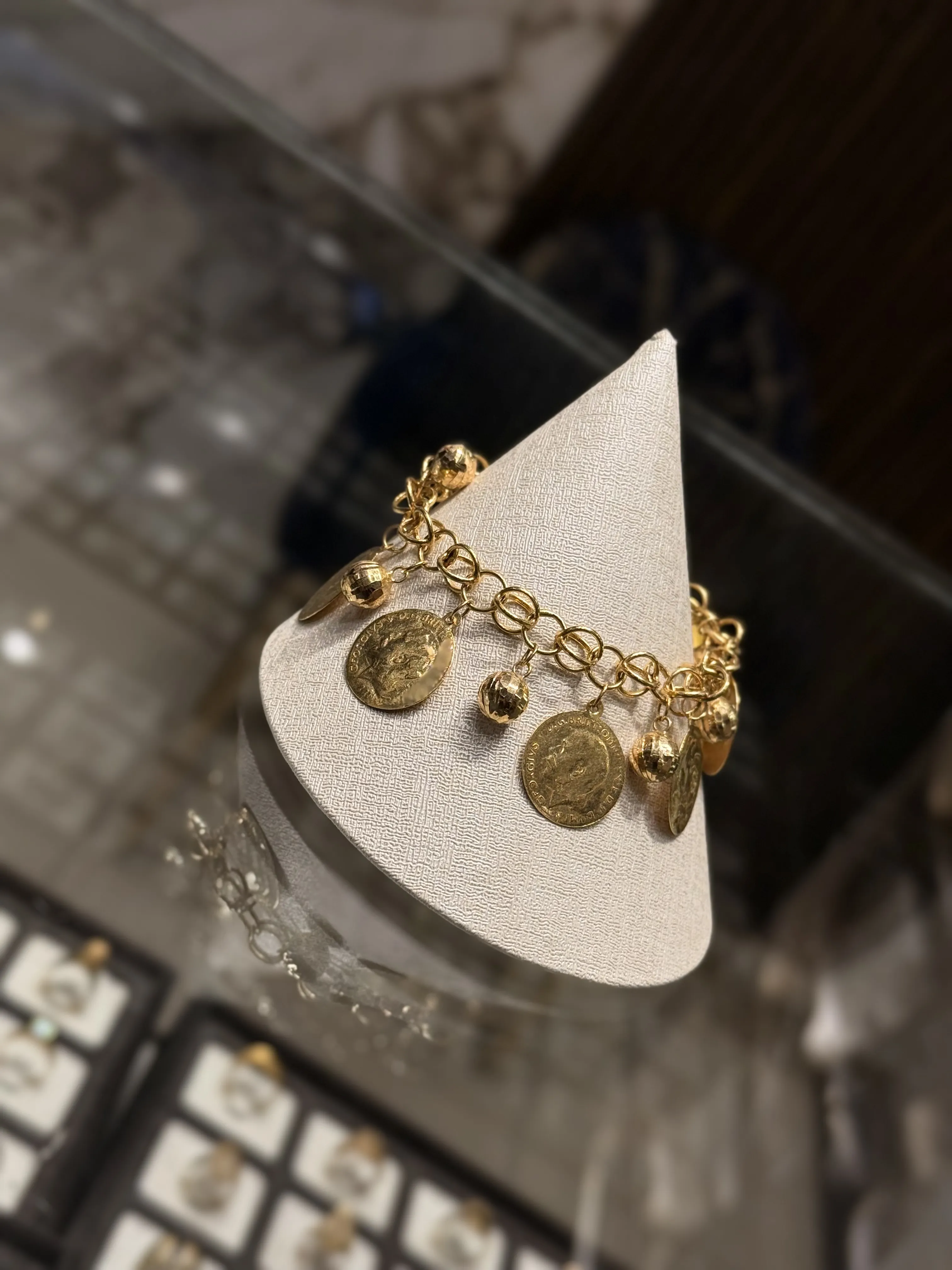 سوارة طابات وليرات - منظر أمامي