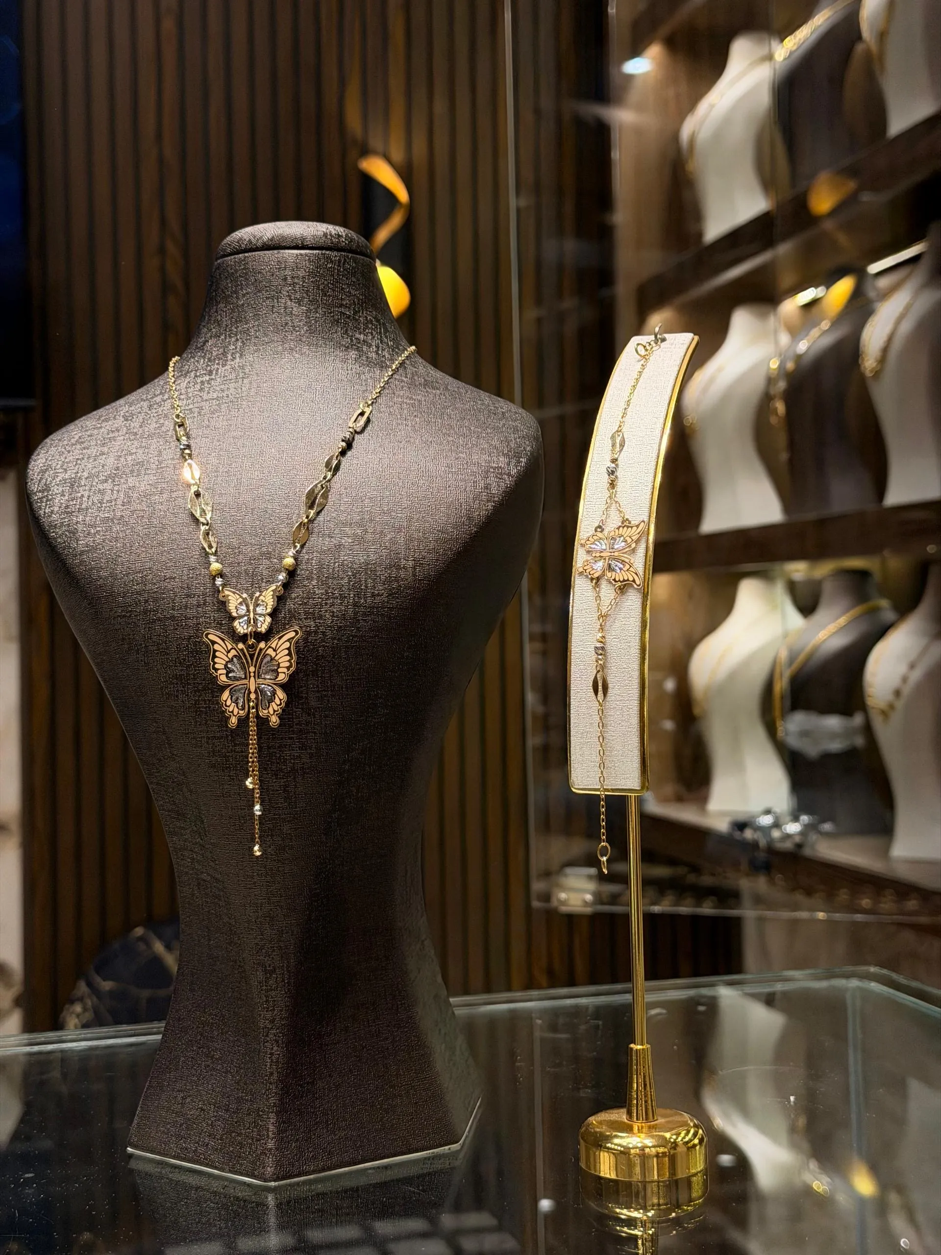 طقم نقش ألمازي - منظر أمامي