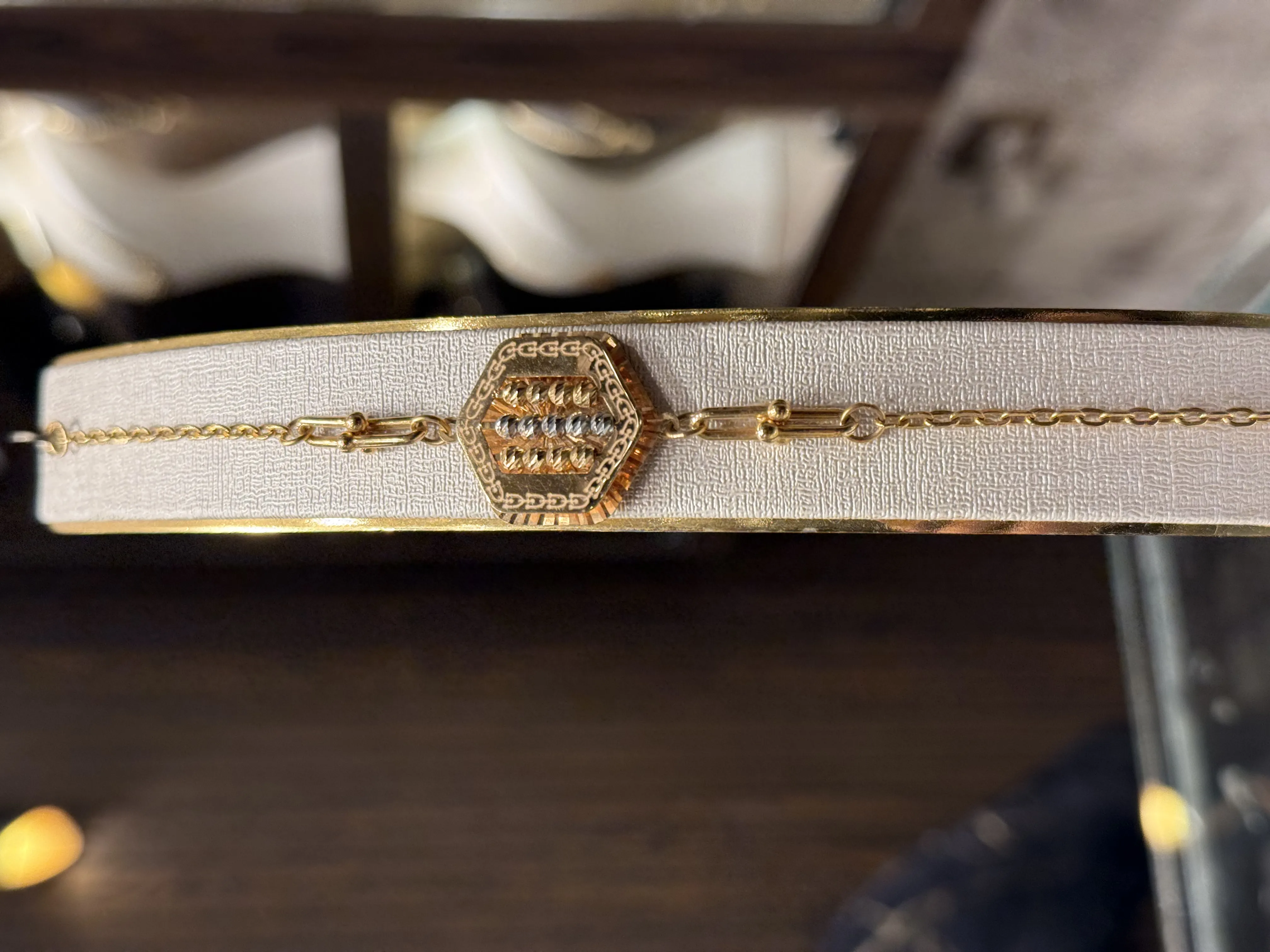 سوارة اكسترا - منظر أمامي