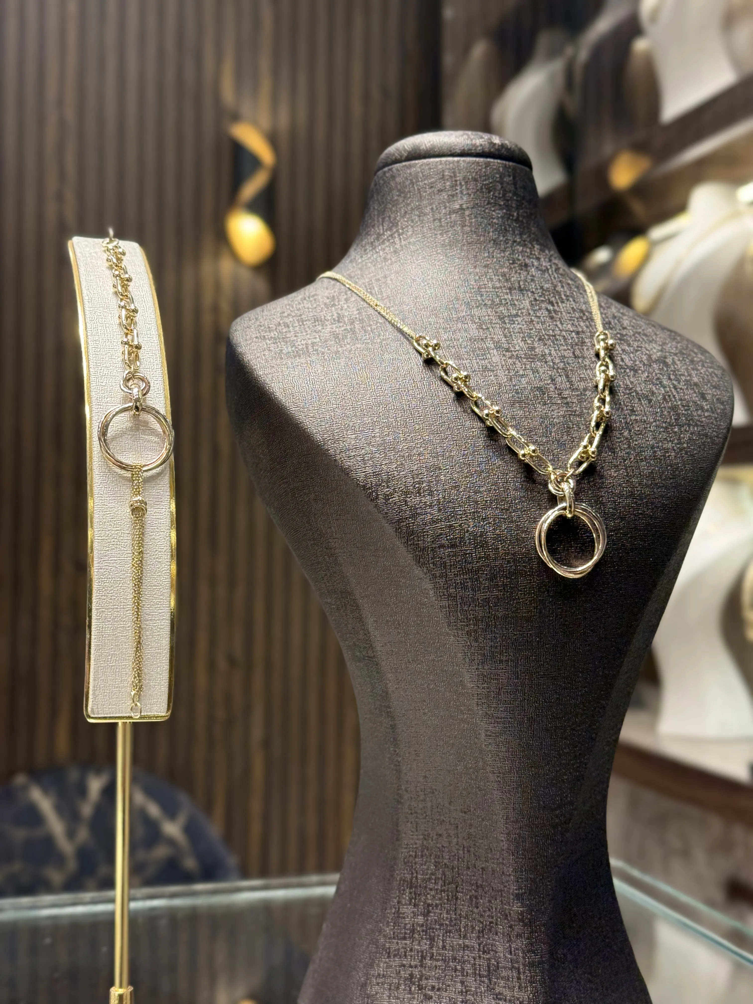 طقم كارتير ملون - منظر أمامي