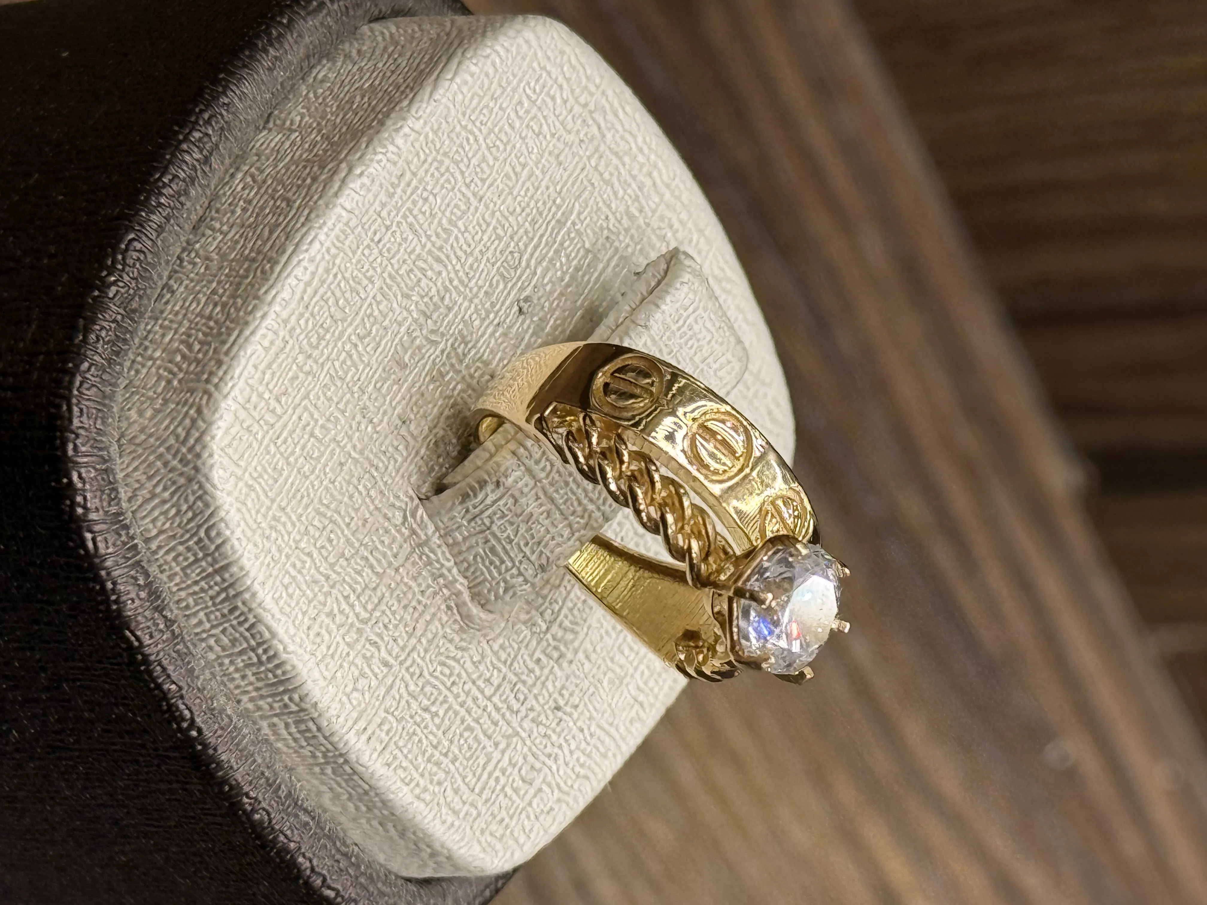 محبس توينز كارتير - منظر أمامي