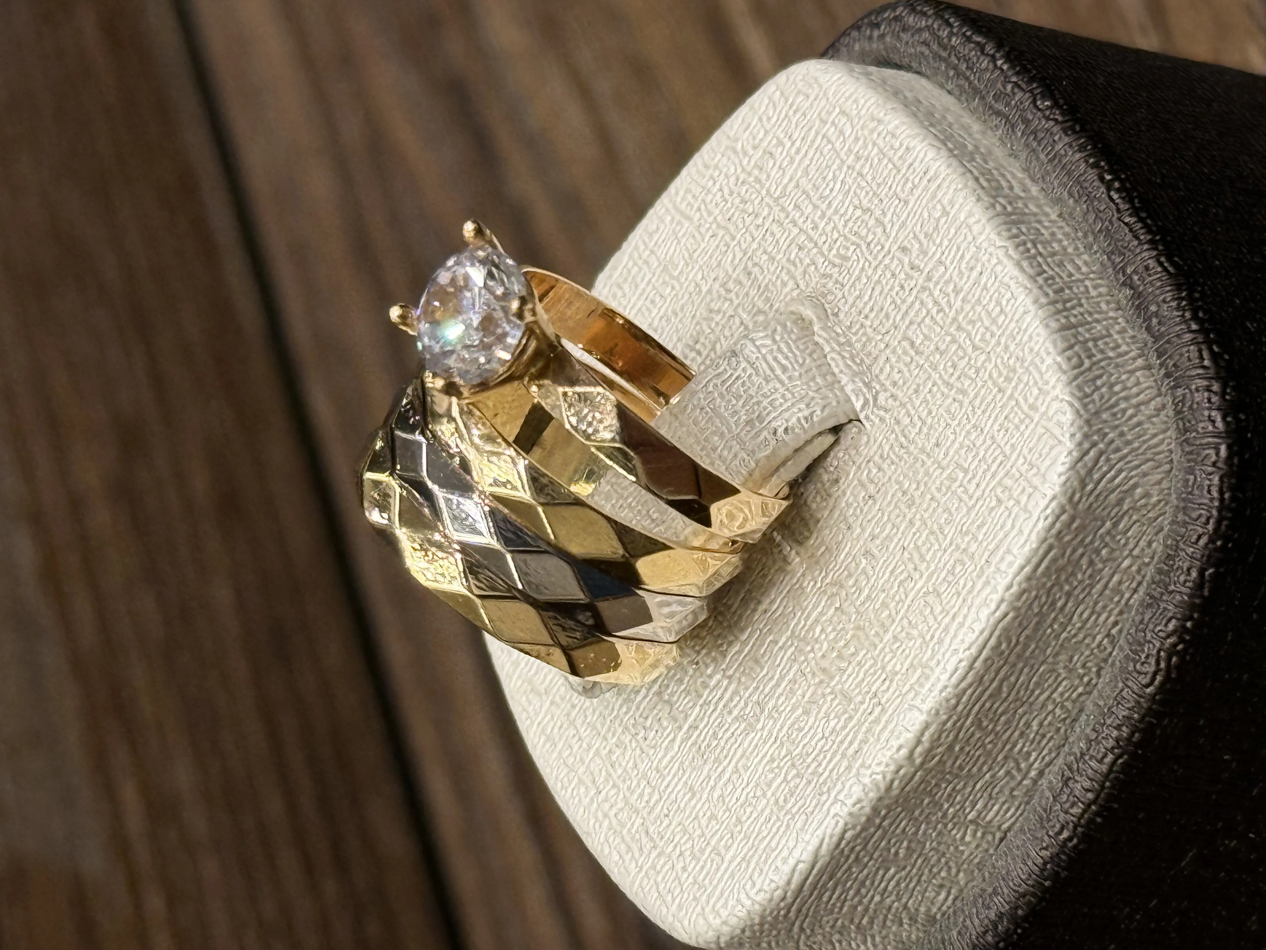 محبس توينز - منظر أمامي