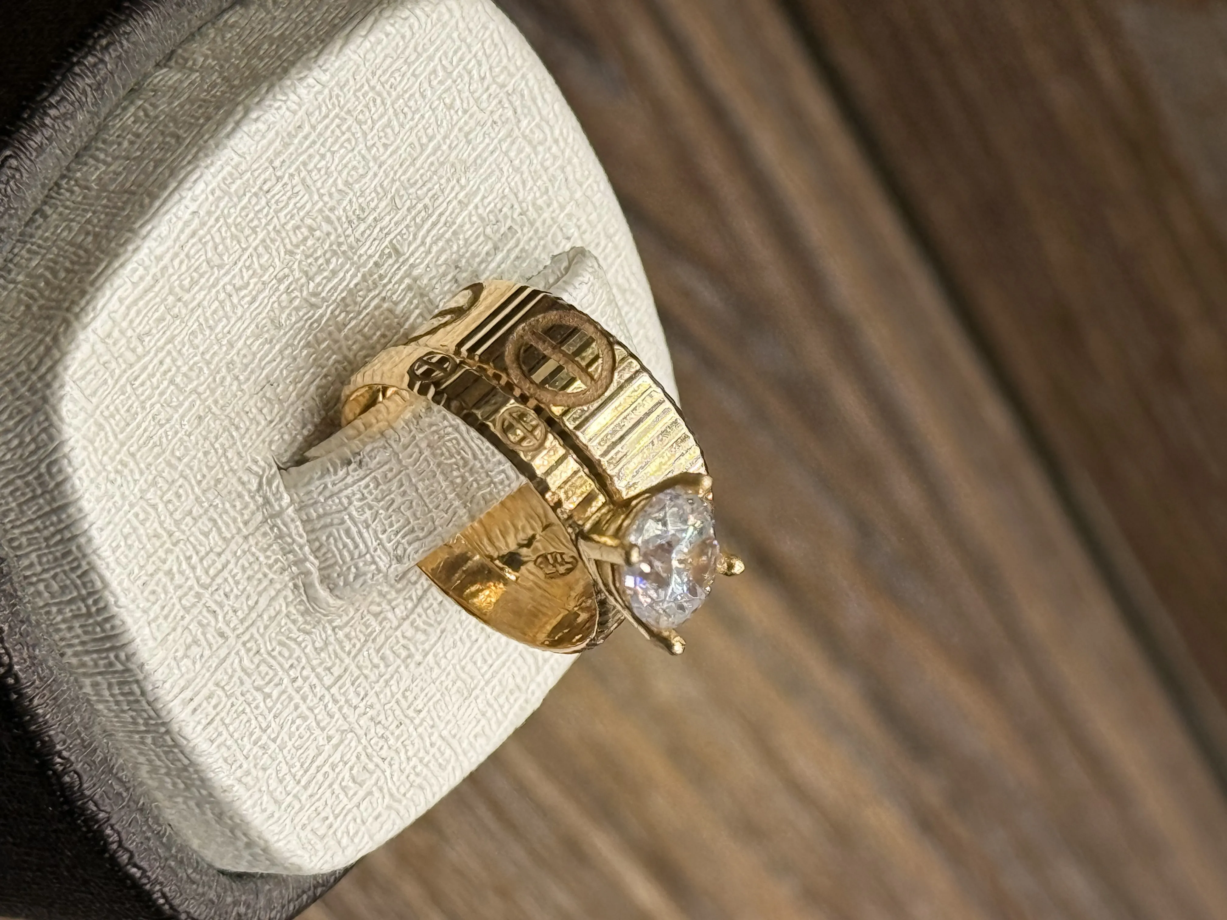 محبس توينز - منظر أمامي