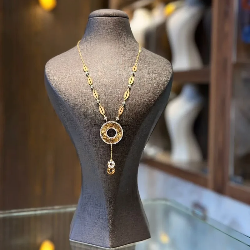 طوق نقش ألمازي