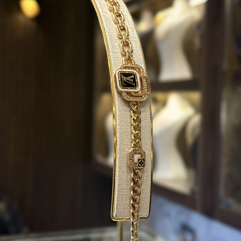 سوارة LV اكسترا