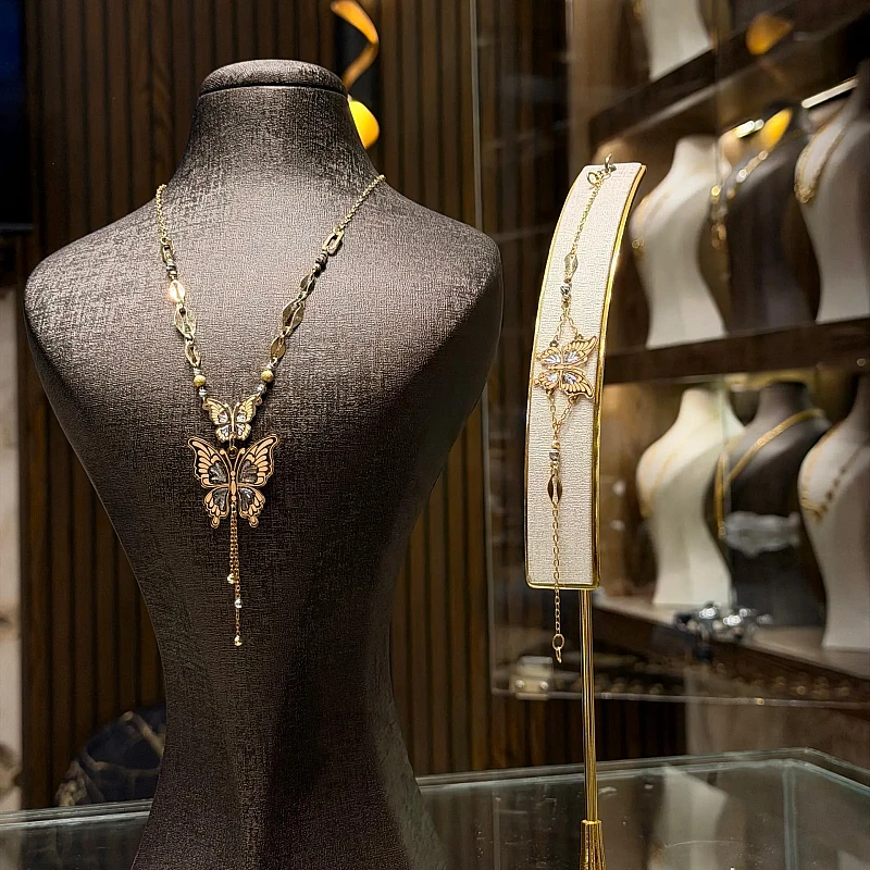 طقم نقش ألمازي