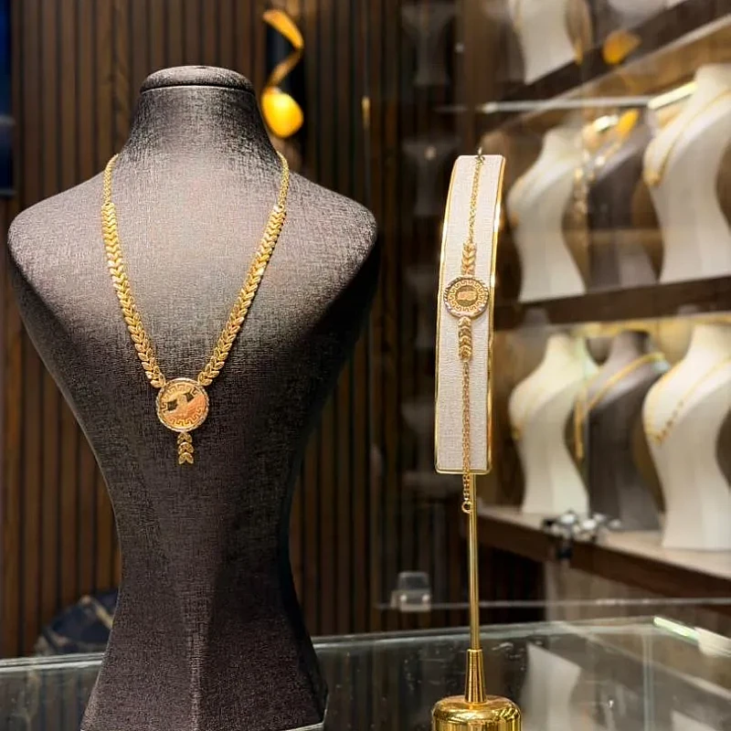 طقمً سنبلة ليرة