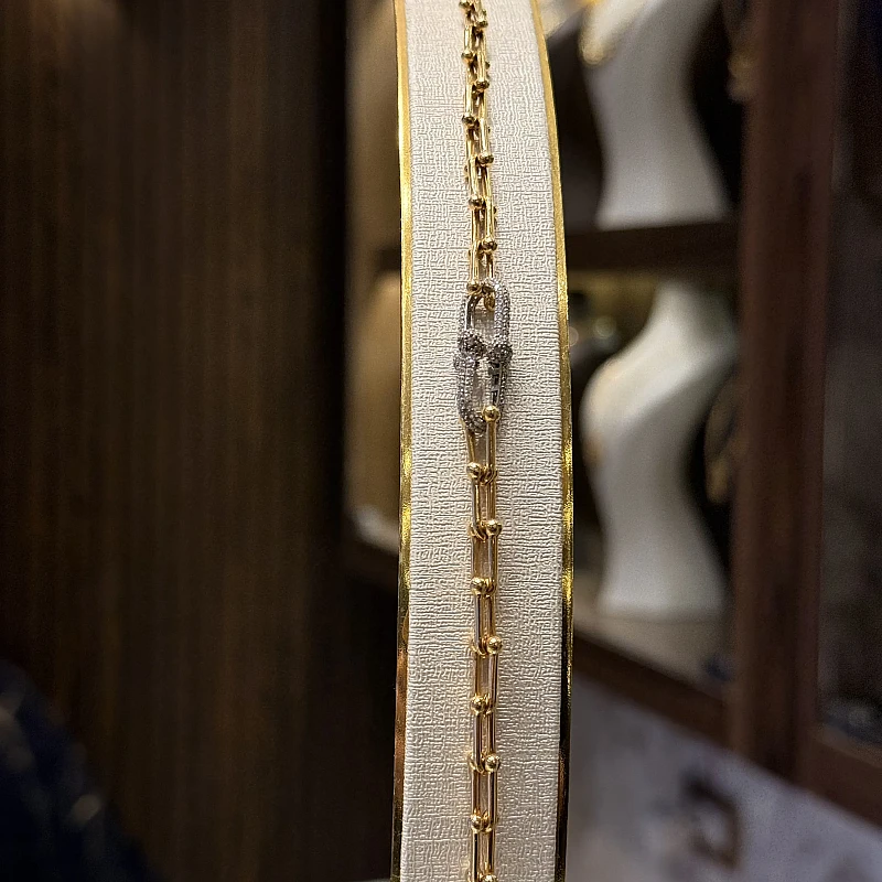 سوارة تيفني